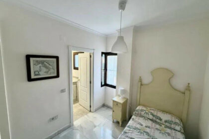 0864e7b5f34dd54a339991b2f519ed22 - 24