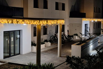 0930021e9bde0677794924bd0afdbce6 - 16