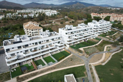 0930021e9bde0677794924bd0afdbce6 - 21