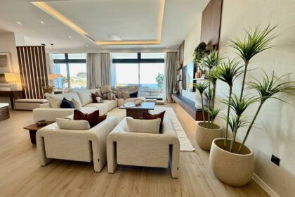 09885d04e0867bb6a94cc60f3de79a94 - 26