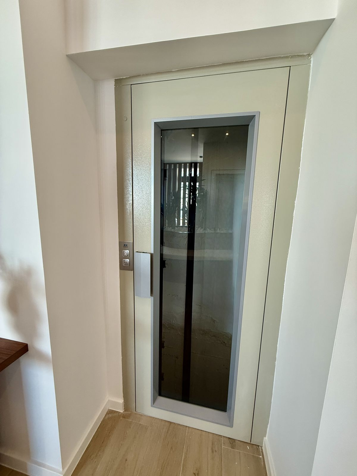 09885d04e0867bb6a94cc60f3de79a94 - 30