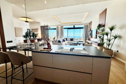 09885d04e0867bb6a94cc60f3de79a94 - 35