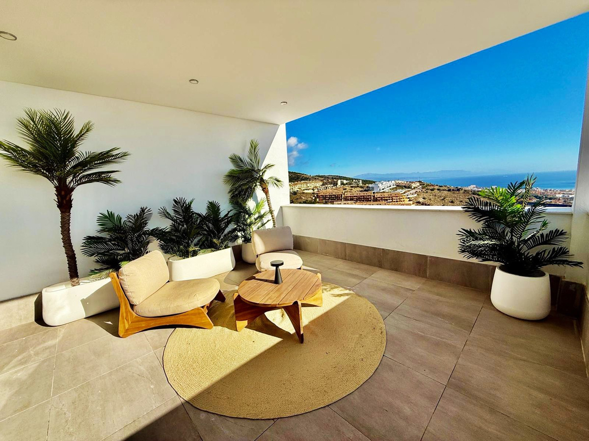 09885d04e0867bb6a94cc60f3de79a94 - 36