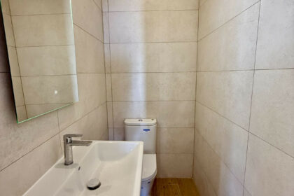 09885d04e0867bb6a94cc60f3de79a94 - 46