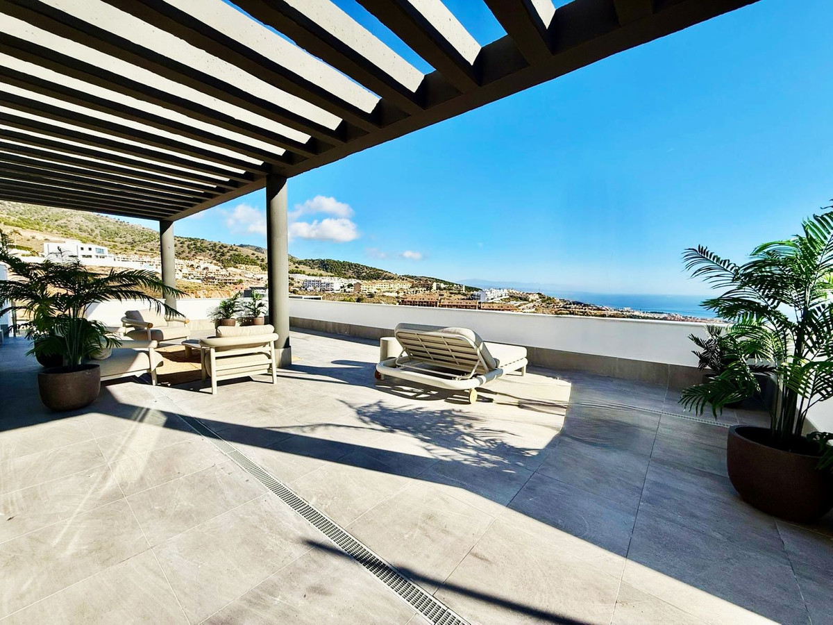 09885d04e0867bb6a94cc60f3de79a94 - 48