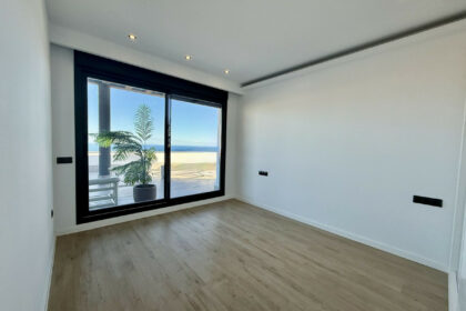 09885d04e0867bb6a94cc60f3de79a94 - 51