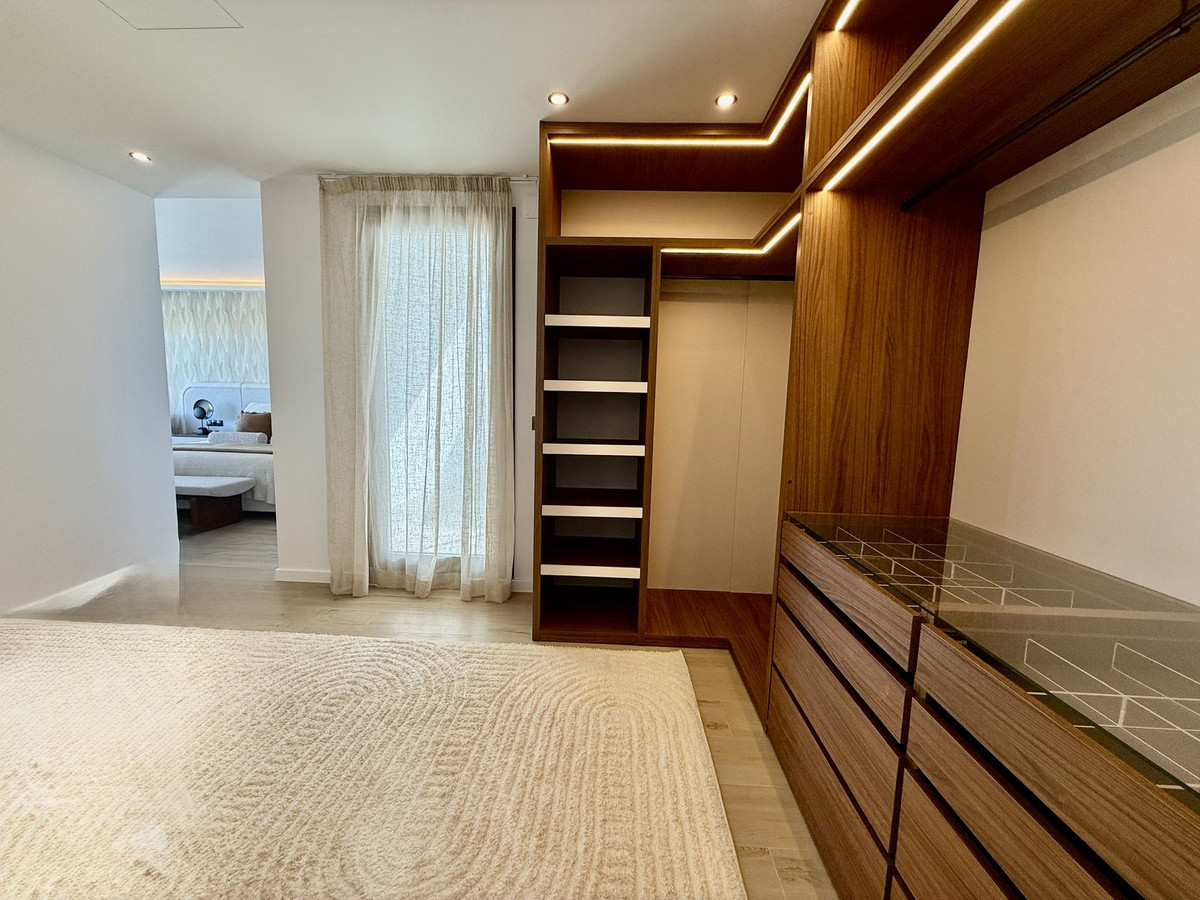 09885d04e0867bb6a94cc60f3de79a94 - 55