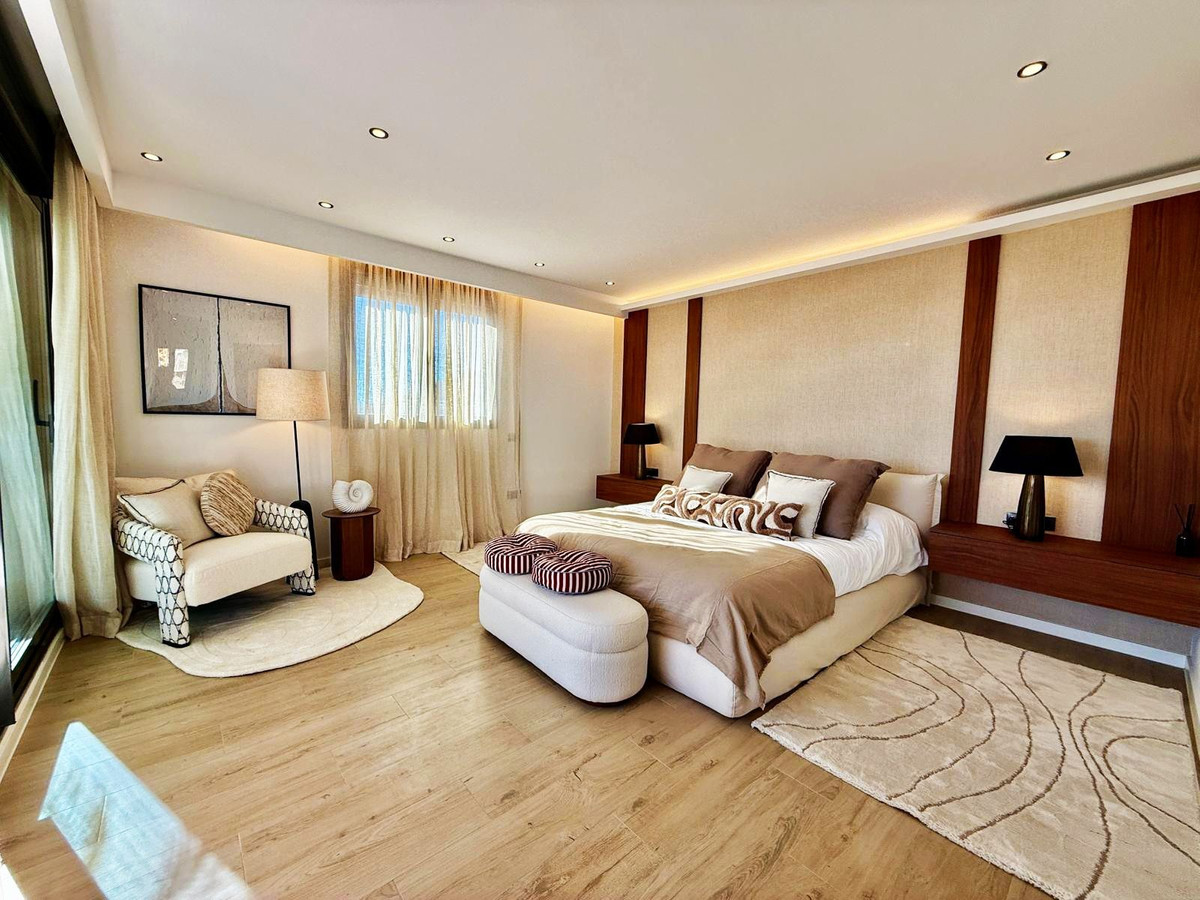 09885d04e0867bb6a94cc60f3de79a94 - 57