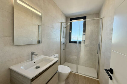 09885d04e0867bb6a94cc60f3de79a94 - 68