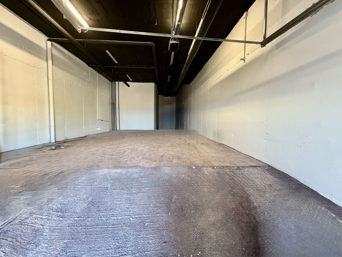 09885d04e0867bb6a94cc60f3de79a94 - 69