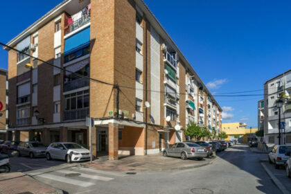 0a8ac5c17a5e85bbfa884d97a275ea13 - 14