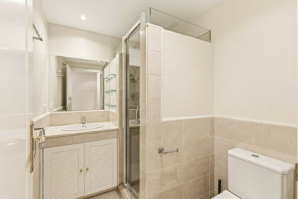 0b037d6aced9135defa9e66584dfb99d - 12