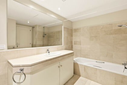 0b037d6aced9135defa9e66584dfb99d - 14