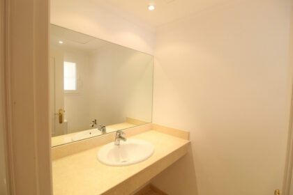 0c6d85edec484ea11dbf42a8fbe2393a - 23