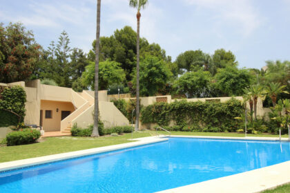 0c6d85edec484ea11dbf42a8fbe2393a - 9