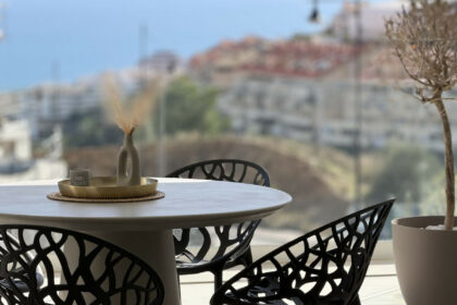 0cc677a05591c9c526f68eab098da84e - 1