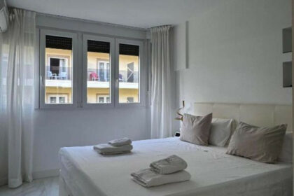 0e335f7de1d94db2a3c5d41ae5a68181 - 12