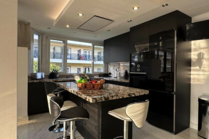 0e335f7de1d94db2a3c5d41ae5a68181 - 14