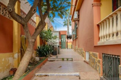 0e5a706435c712bc6f4b7c628ed260be - 10