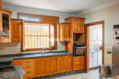 0e5a706435c712bc6f4b7c628ed260be - 12