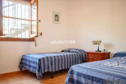 0e5a706435c712bc6f4b7c628ed260be - 18