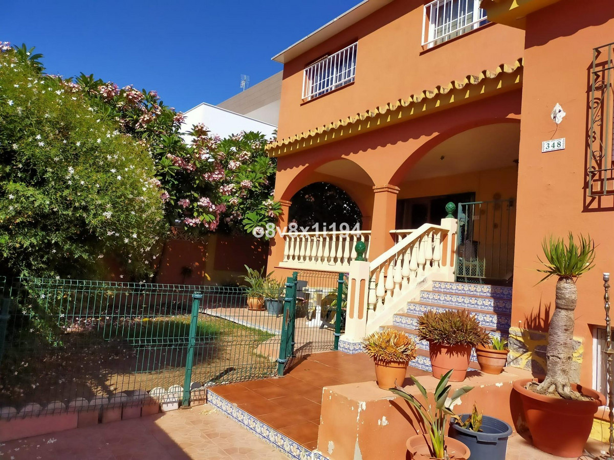 0e5a706435c712bc6f4b7c628ed260be - 3