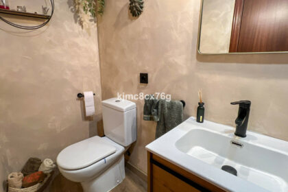 101448e1f8378f29a836694021e4e774 - 18