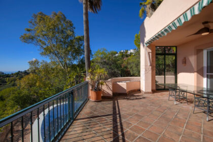 125d320e91d9b7f3611256610639e17e - 28