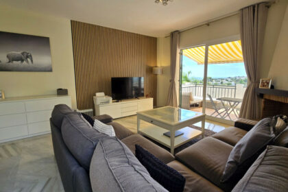 132ecda53a2196fe2150bb0e003887f8 - 23