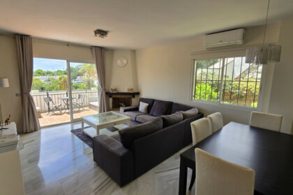 132ecda53a2196fe2150bb0e003887f8 - 4