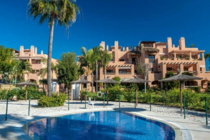 143811d5b44cc911f2dbfe3664c83917 - 1