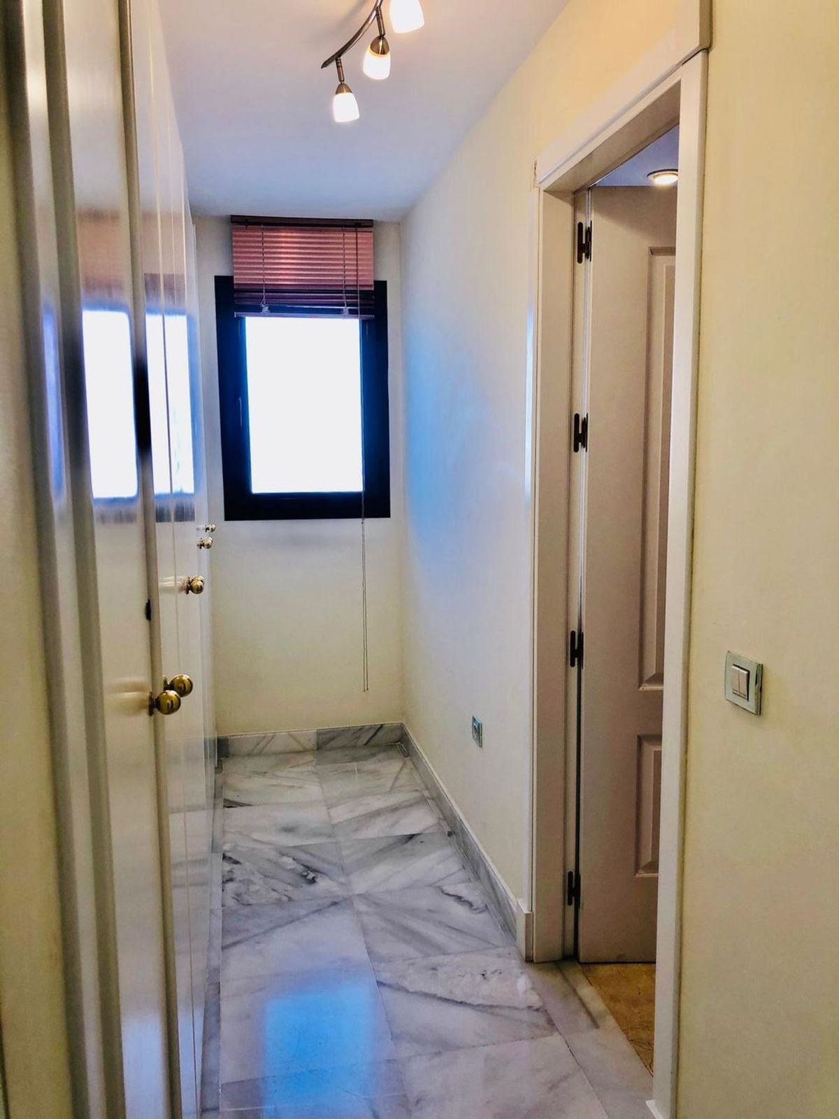 143811d5b44cc911f2dbfe3664c83917 - 14