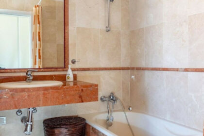 143811d5b44cc911f2dbfe3664c83917 - 18