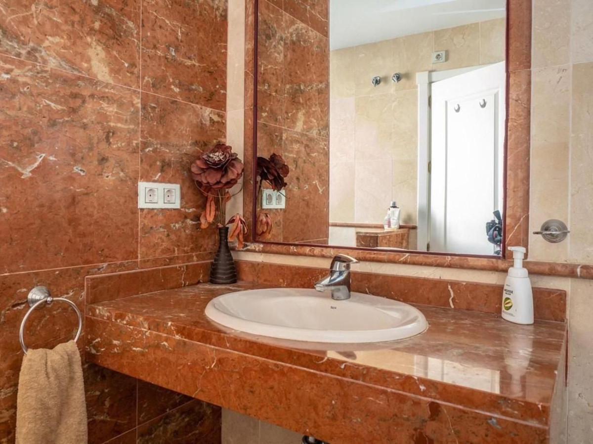 143811d5b44cc911f2dbfe3664c83917 - 20