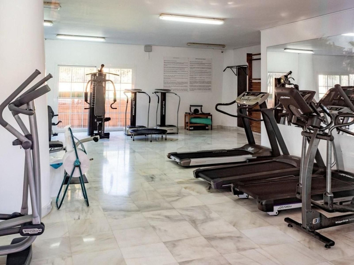 143811d5b44cc911f2dbfe3664c83917 - 22