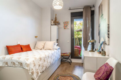 159268de75184b3f56a05c4868130fd4 - 15