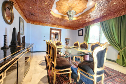 1665394d7324d18bfeea383961611cfa - 13