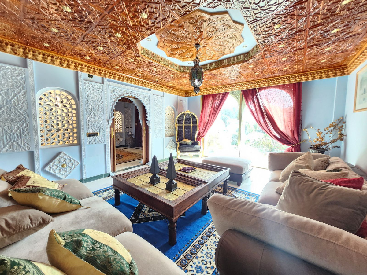 1665394d7324d18bfeea383961611cfa - 18