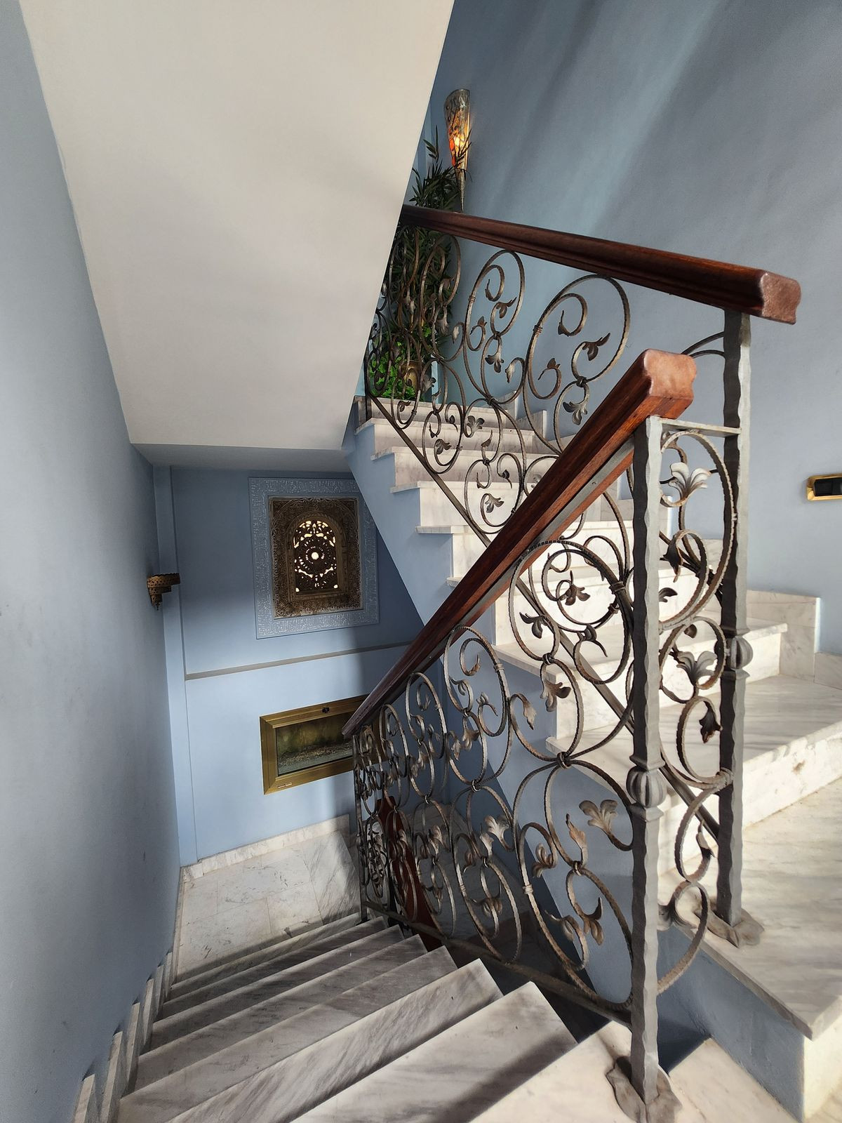 1665394d7324d18bfeea383961611cfa - 26