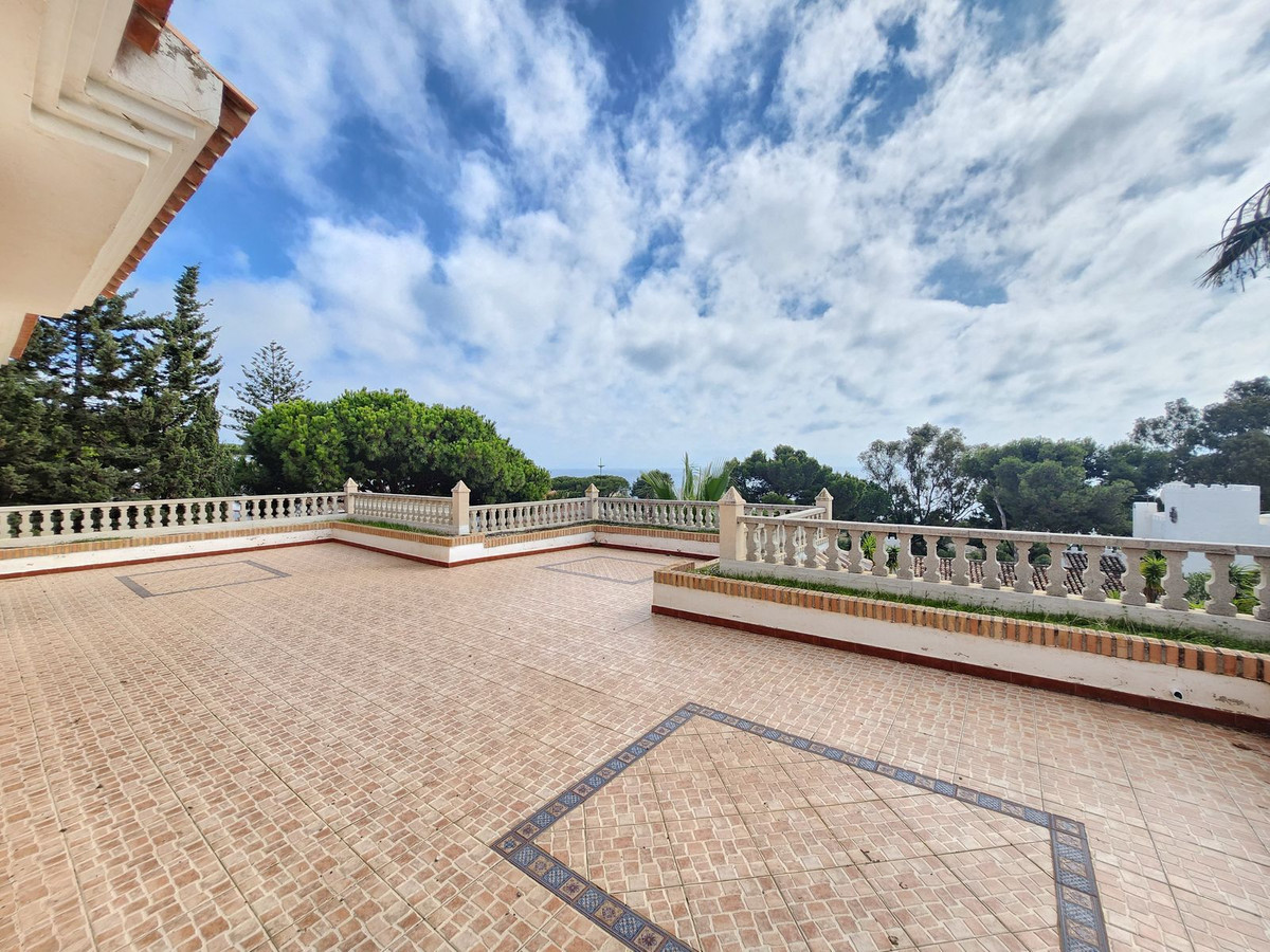 1665394d7324d18bfeea383961611cfa - 32