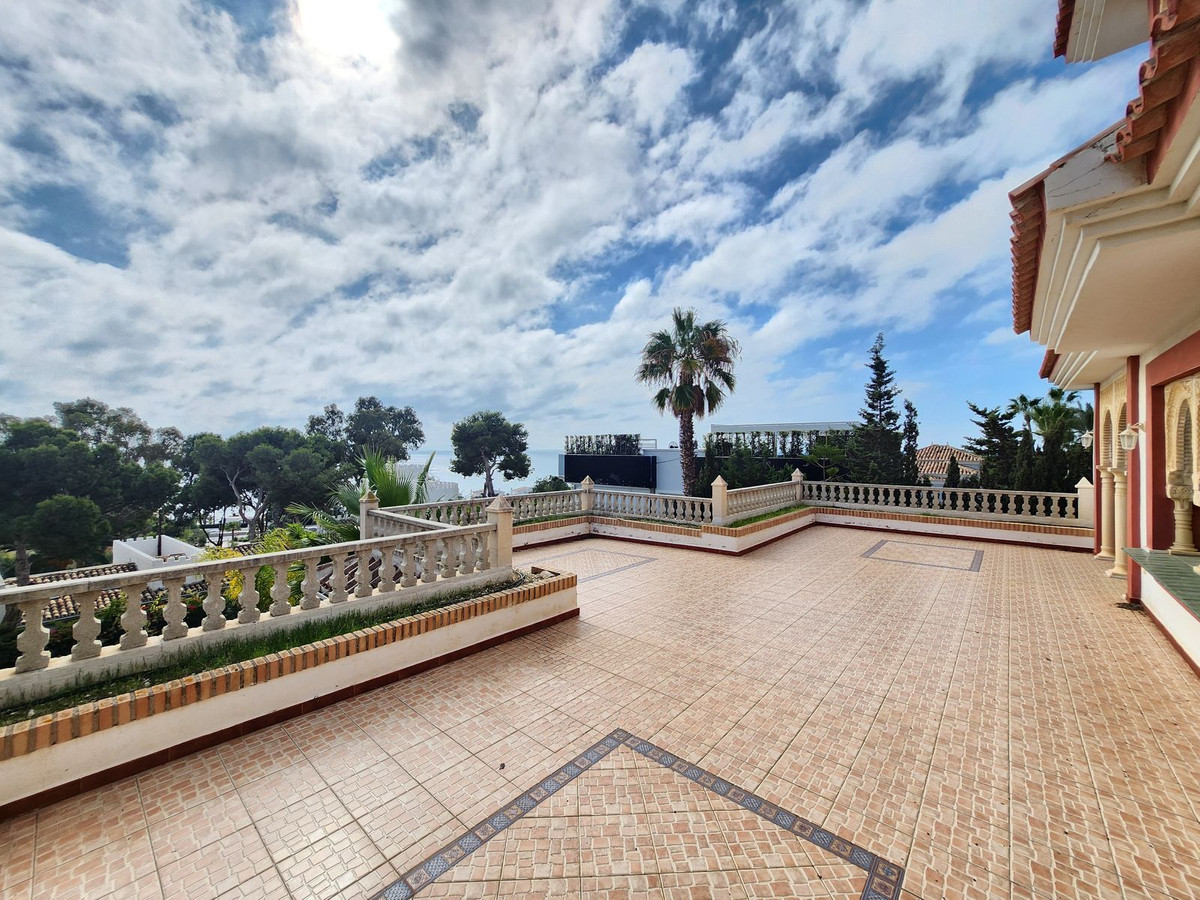 1665394d7324d18bfeea383961611cfa - 33