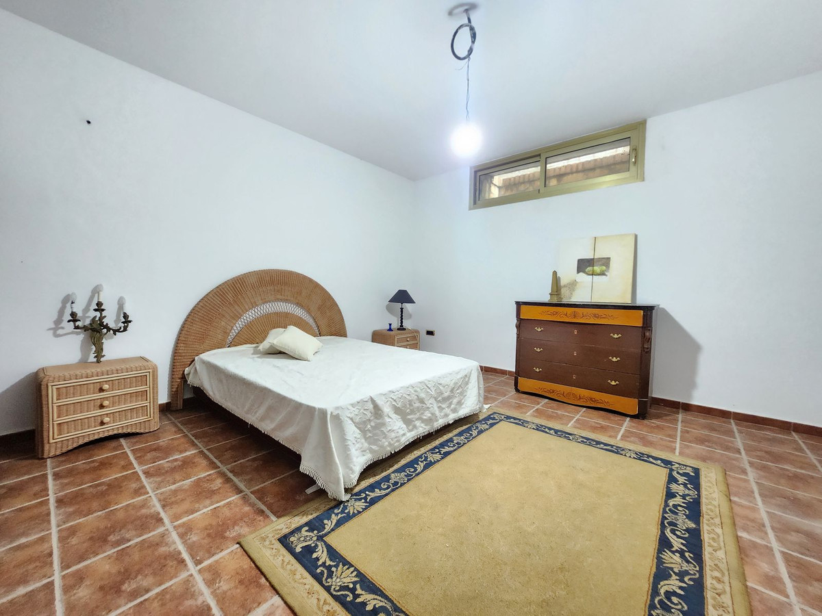 1665394d7324d18bfeea383961611cfa - 43