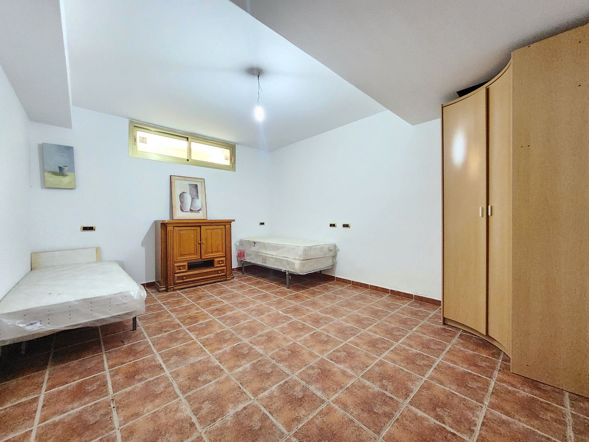 1665394d7324d18bfeea383961611cfa - 45