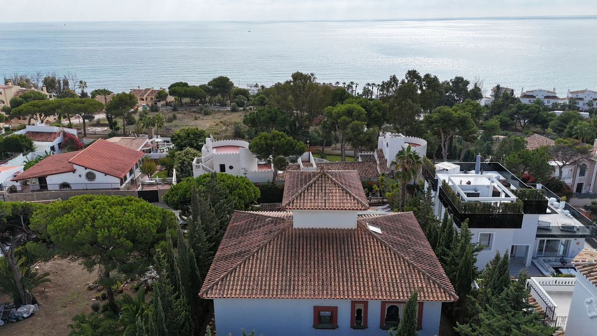 1665394d7324d18bfeea383961611cfa - 54