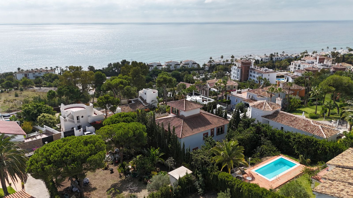 1665394d7324d18bfeea383961611cfa - 56