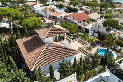 1665394d7324d18bfeea383961611cfa - 57