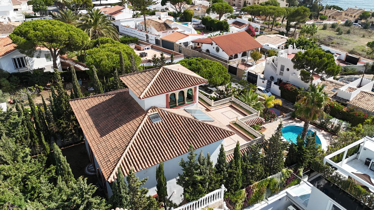 1665394d7324d18bfeea383961611cfa - 57