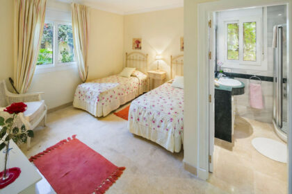 16c2083cc160f7cfe8ba8d2c1f0999d9 - 9