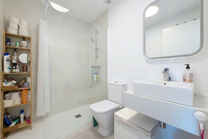 16f5d6666b2100167e1009518791cc7d - 18