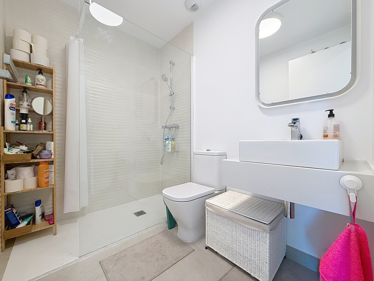 16f5d6666b2100167e1009518791cc7d - 19